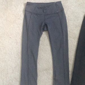 CALIA by Carrie Underwood Crop Leggings